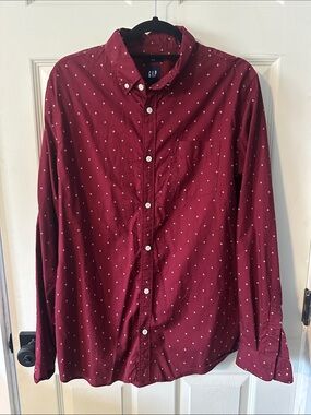 GAP Men's Maroon Button-Down Shirt with White Dot Pattern
